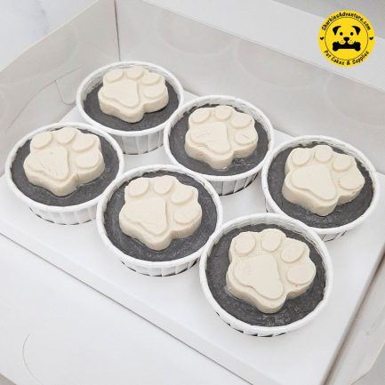 paw print pupcakes for dogs, cats